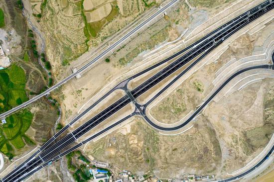 Lhasa link to Shigatse open for transport