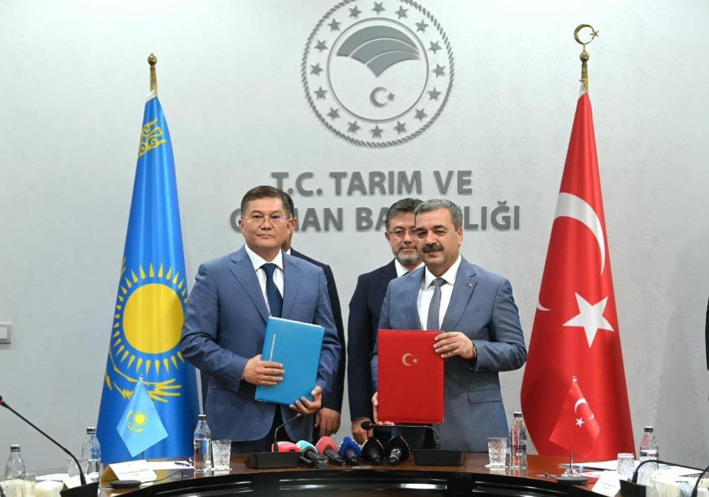 Kazakhstan, Türkiye Sign $2 Billion Investment Deal